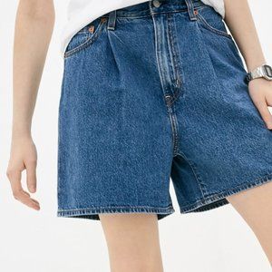 Levi's Ribcage Shorts